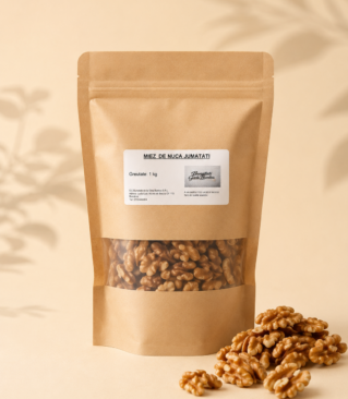 Miez de nuca jumatati - 1 kg
